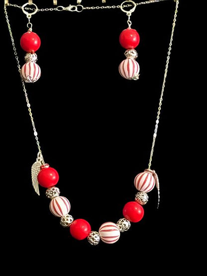 ELEGANT ASSORTED WOODEN BALLS NECKLACE SET