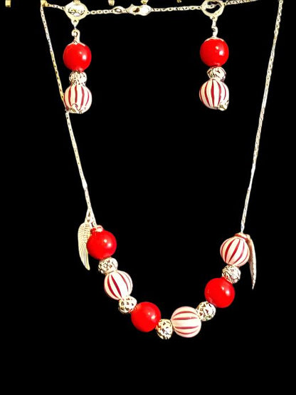 ELEGANT ASSORTED WOODEN BALLS NECKLACE SET